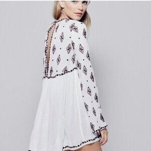 Free People diamond embroidered bell sleeve tunic mini dress. Sz S
